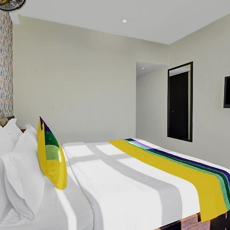 Itsy Hotels Crystal Palace With Valley View Shimla Exterior photo
